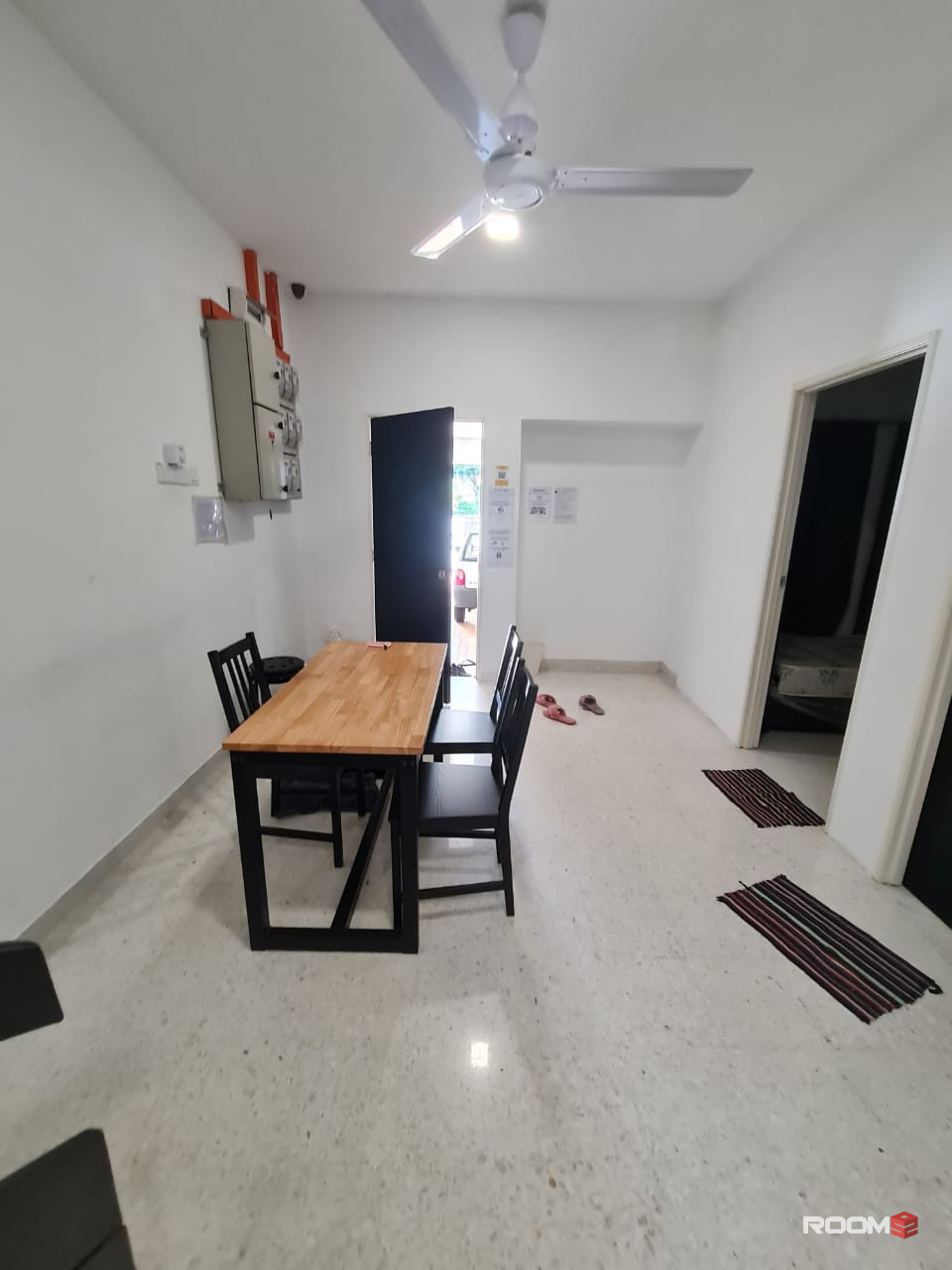 📣SS2  MIDDLE ROOM WITH 🌺🌺🌺CARZY LOW DEPOSIT AT PETALING JAYA