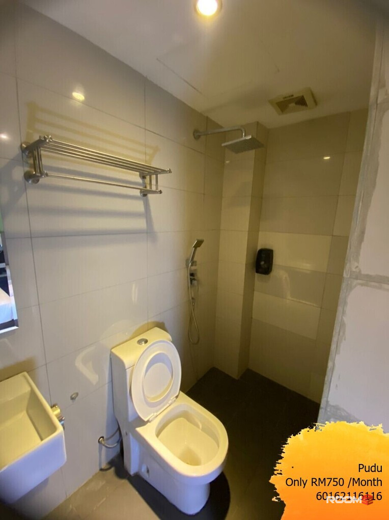 🔥Zero Deposit🔥 Fully Furnished 🛏️ Single Room For Rent Petaling Street 🌟WiFi 🌟Private Bathroom