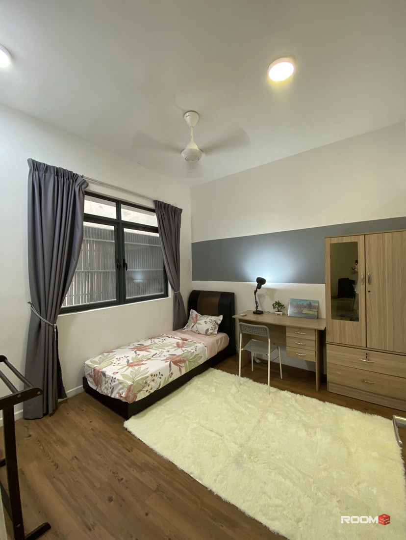 [Must View]⭐️Room for Rent @Utropolis SUITES 1 Shah Alam beside UOW, KDU 🆓💧📶🧹