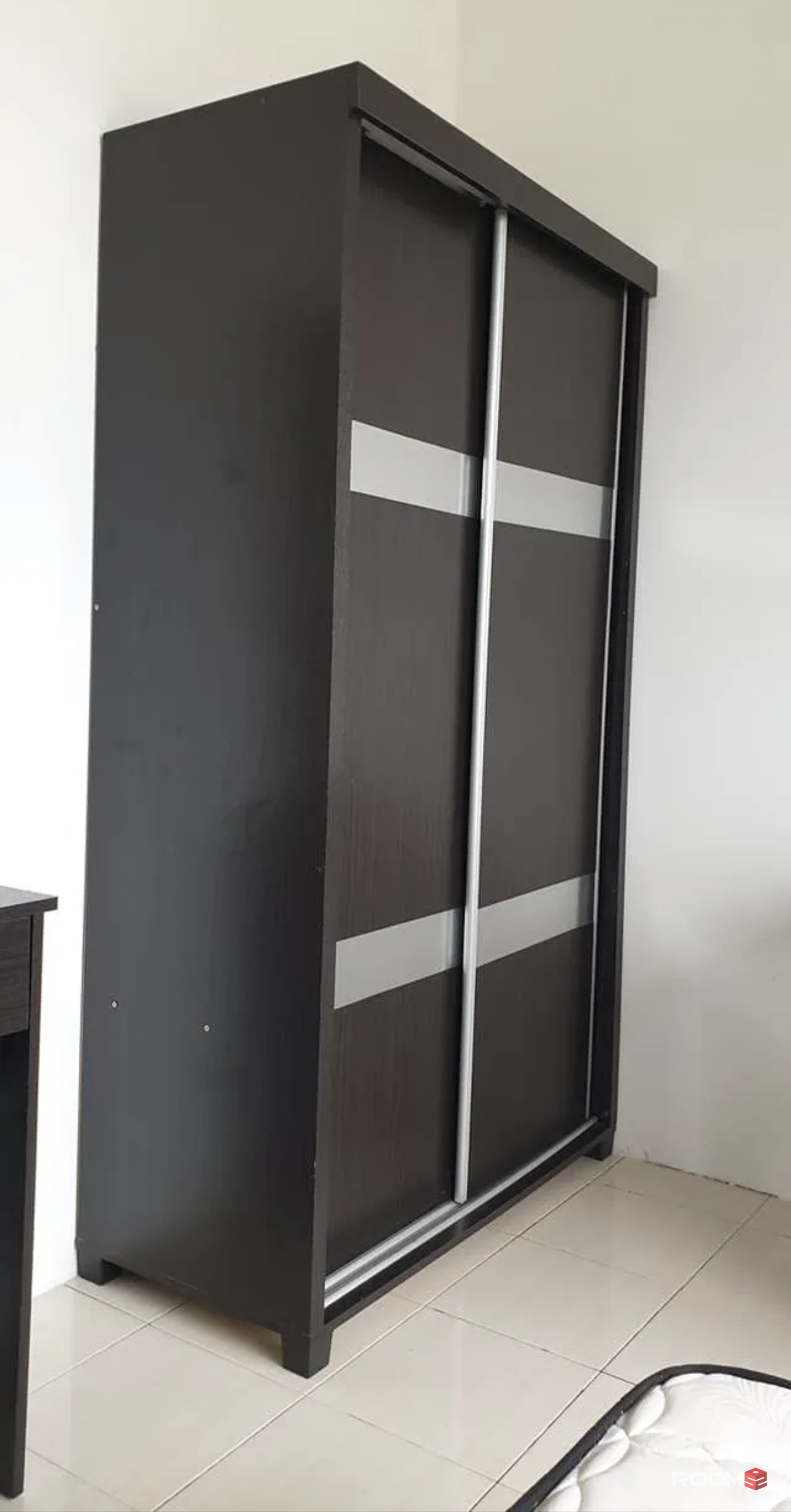 Medium Room With Balcony For Rent