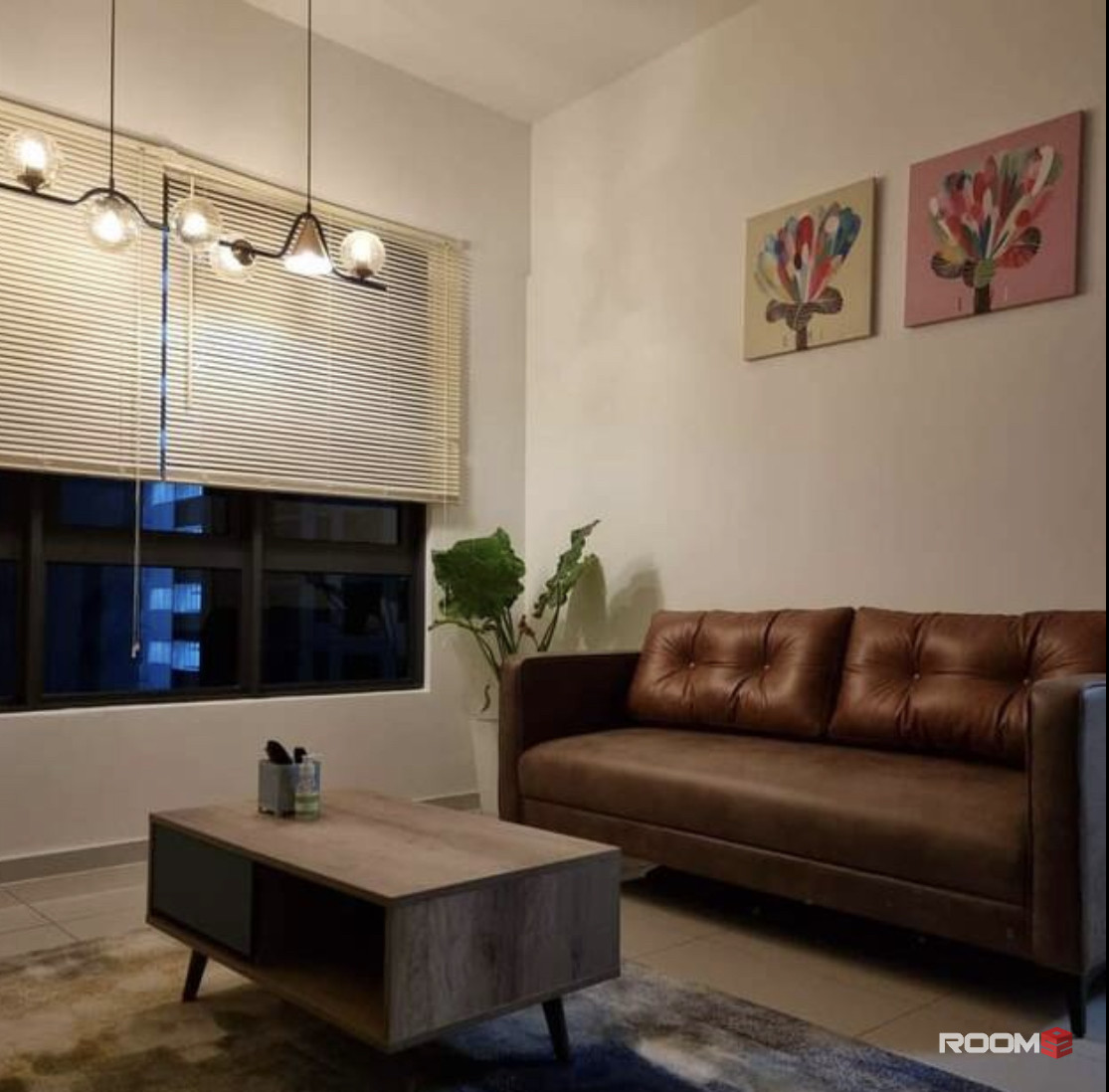 PJ SS2, Single room with AC and furniture, near Starling Mall