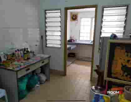 🏢 Middle room opposite IOI Mall with ZERO deposit. 🚫💰 Near 🚇 LRT and 🚌 bus stop.