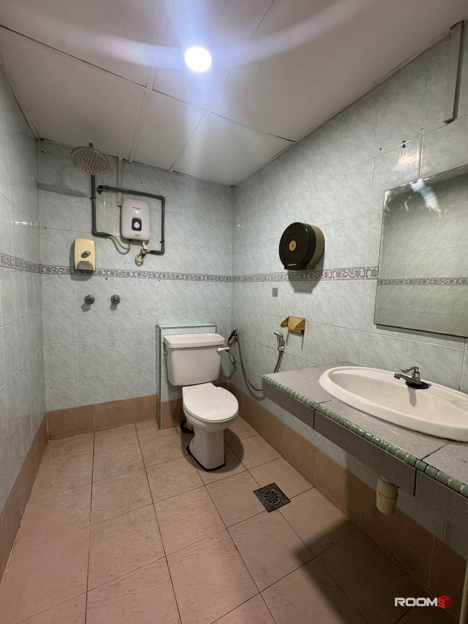 📍🌟10 Min to CIQ 🌟| 🚗 6 Min to KSL - Cozy, fully furnished, zero deposit room available for rent🤗✨