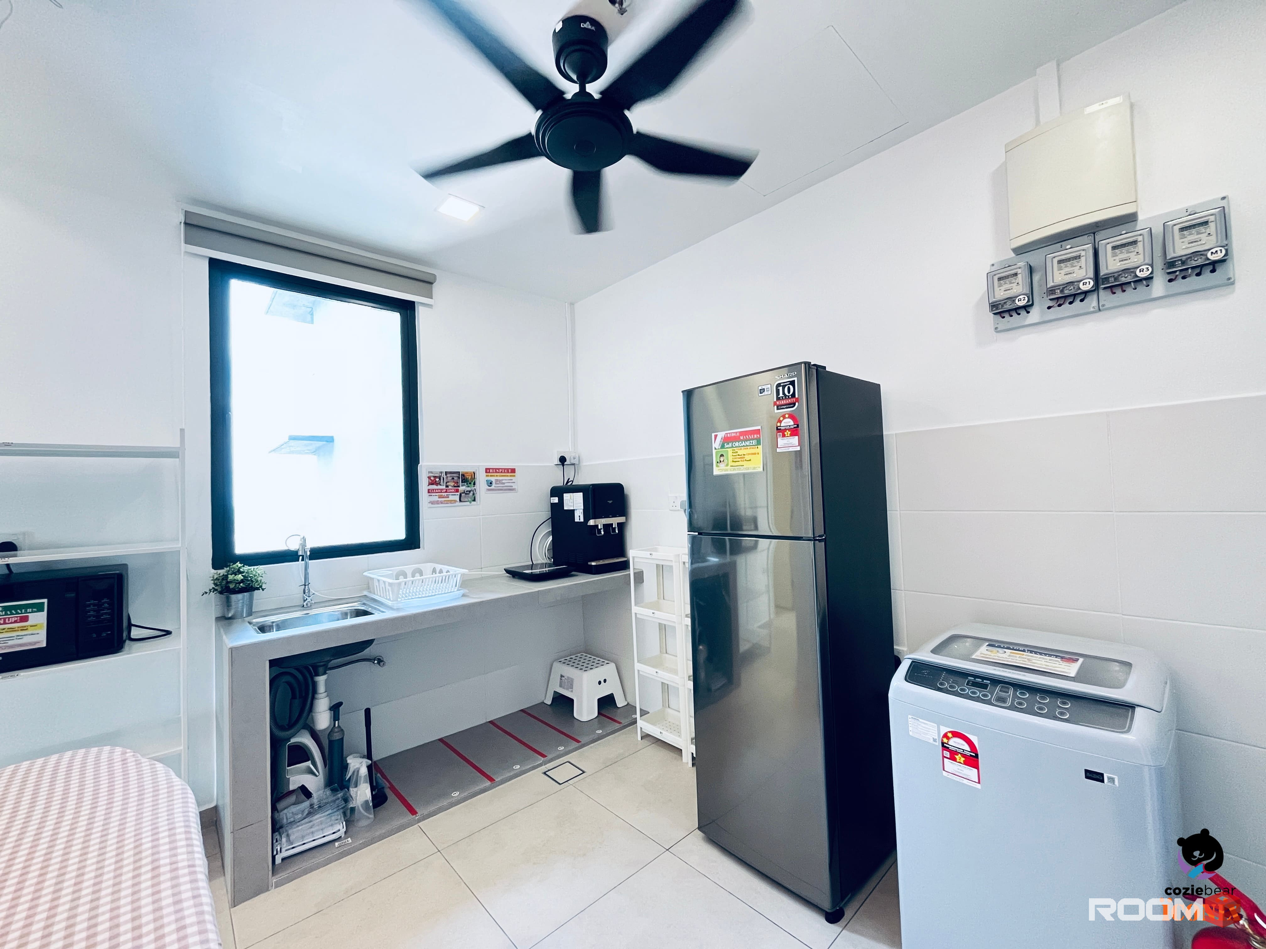 MRT Putra Permai Upm Serdang New Unit Middle Room Fully Furnished
