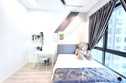 MRT Putra Permai Upm Serdang New Unit Middle Room Fully Furnished