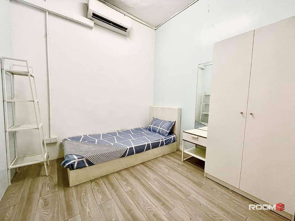 room for rent subang jaya