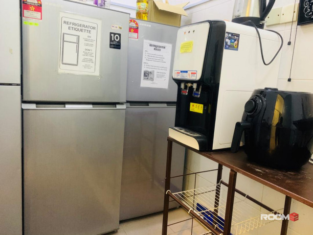 🏠 Affordable Aircon Room For Rent At Damansara Kim! 🌬️💲