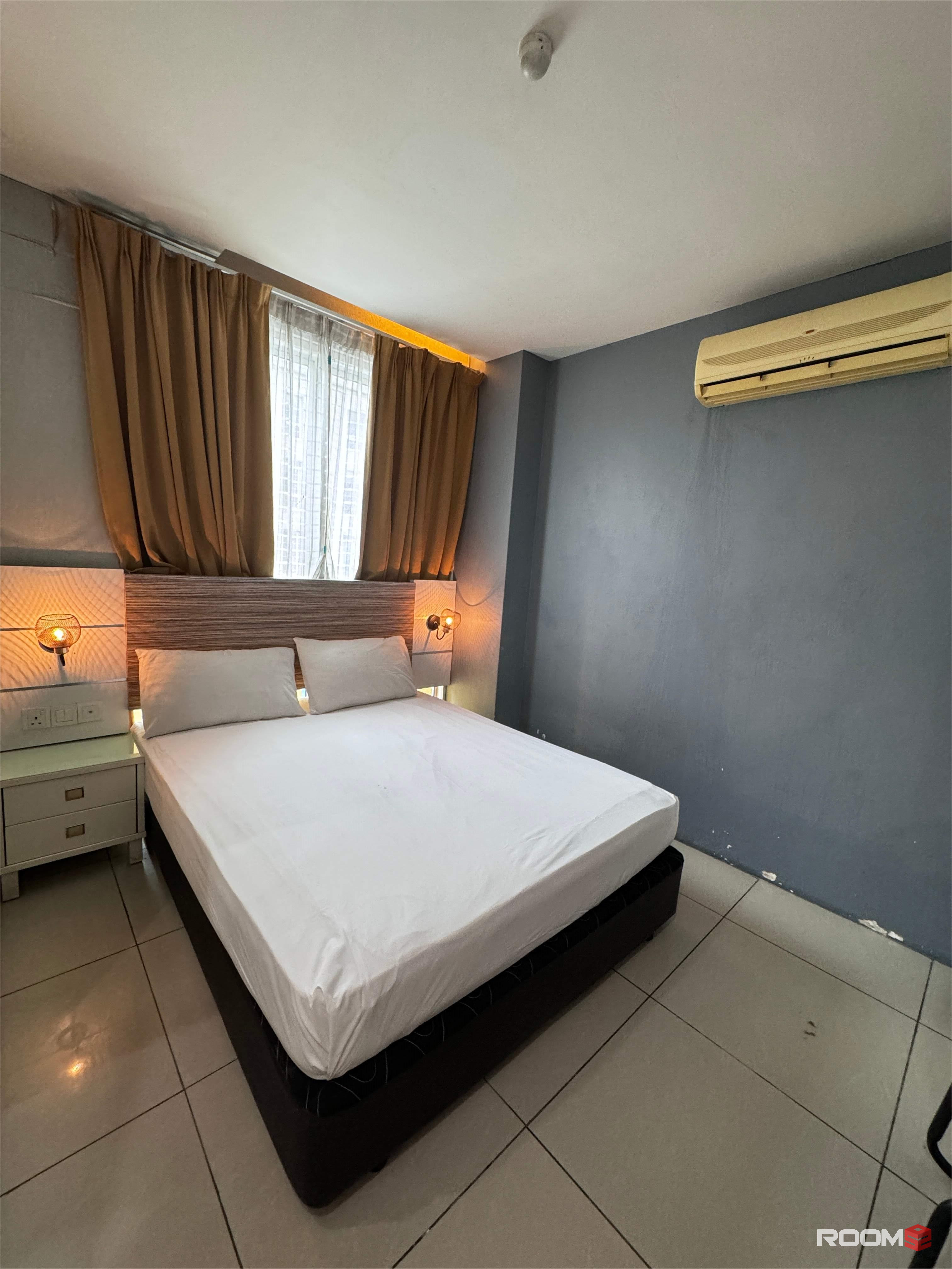 8-Min 🚶‍♀️ to MRT Surian, Room Rentals Near Tropicana, The Strand, Kota Damansara! 🚂🌟