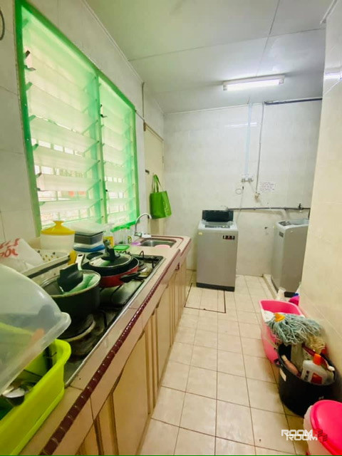 🏠 Single Room with Air-Condition in Bandar Utama Near One Utama Mall / MRT Bandar Utama 🌟
