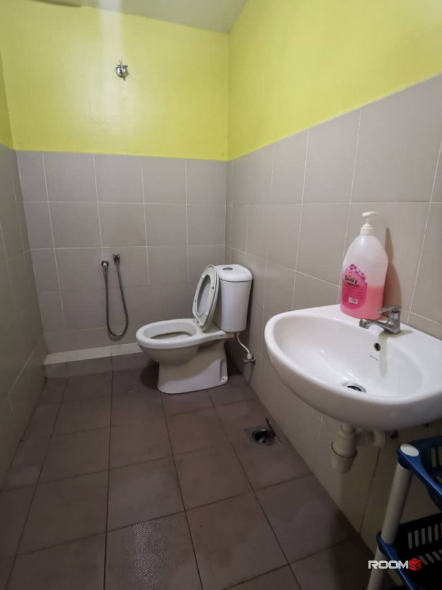 Only Rm 500 !!! Nearby INTI COLLEGE, ALFA International College, Single Room at SS15, Subang Jaya