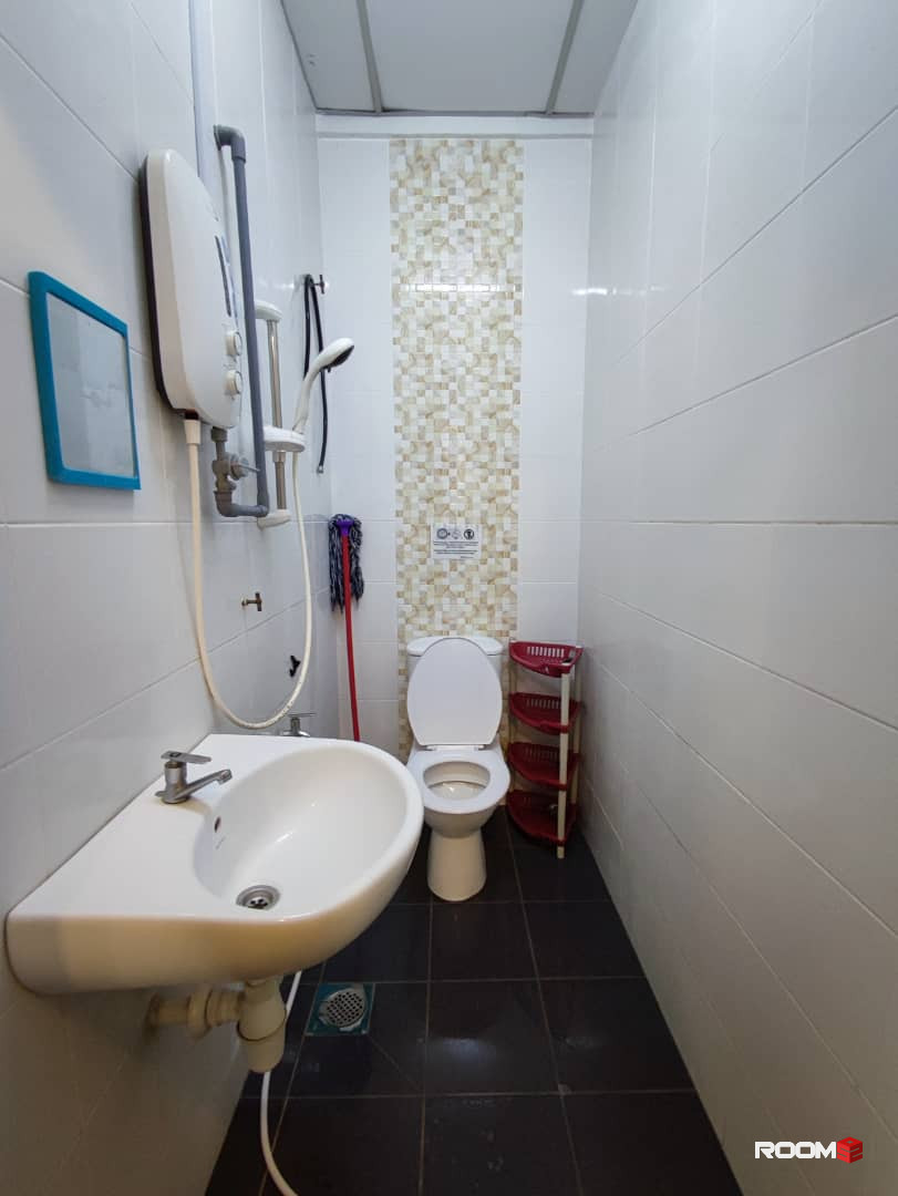 💥💥WALKING DISTANCE TO MRT SURIAN ❗❗ Middle Room Available at Dataran Sunway / Kota Damansara💥💥