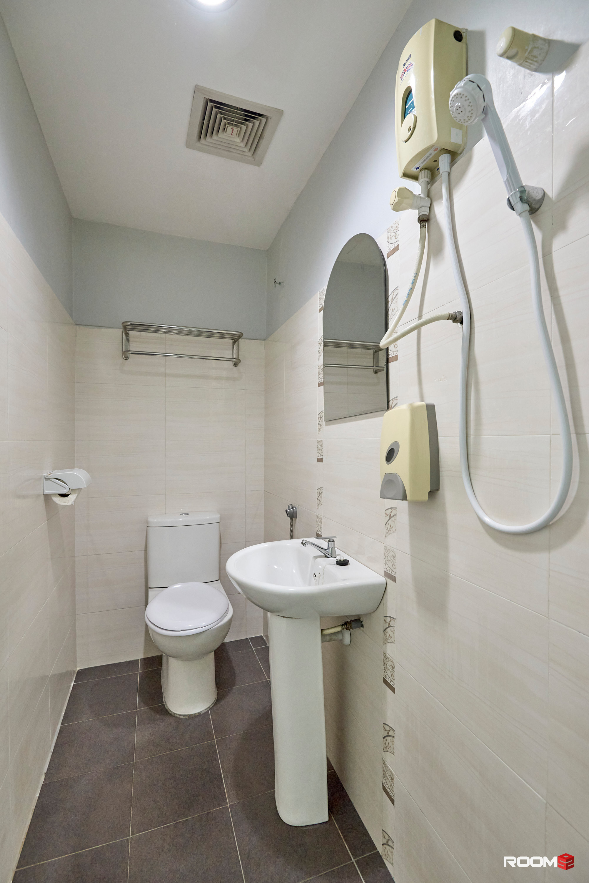 Move in immedietly ❗️8 mins🚶🏼MRT Surian 💥 Room with 🚽Kota Damansara The Strand, Tropicana