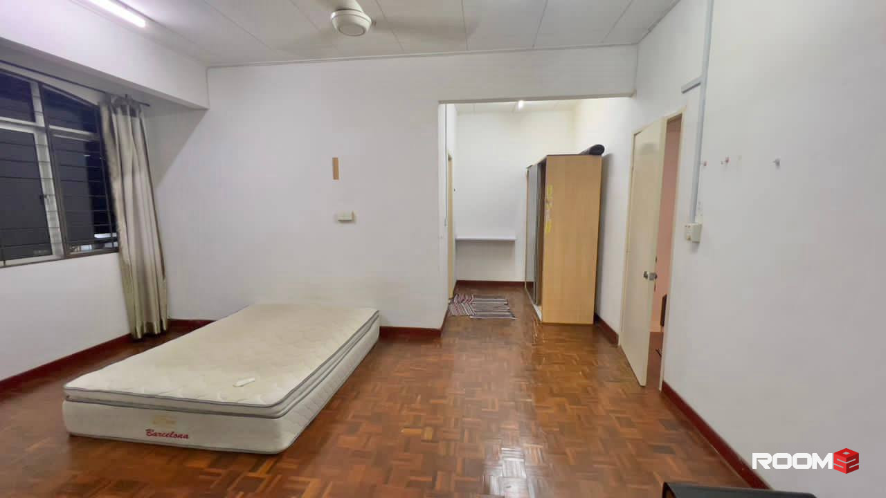 Immediately move in 💥PJ Kota Damansara, Master room with private bathroom and furniture, 1 month deposit