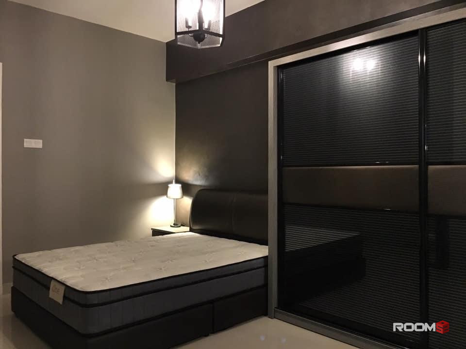 Pearl Suria Residence Old Klang Road Master Bedroom for rent