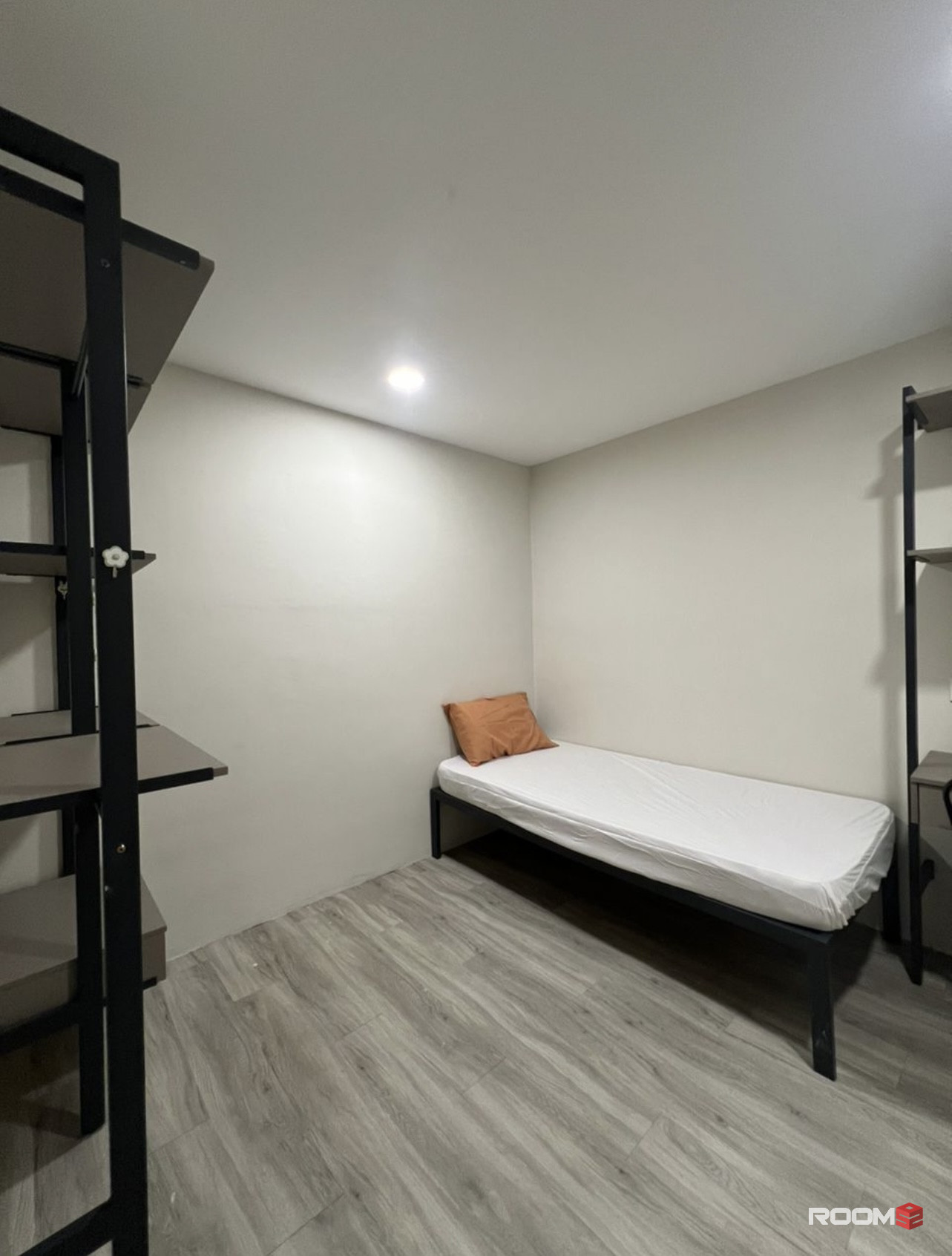 😍Female Unit Room at Subang😍Near Sunway University & Putra Heights ❗️immediately Move in ❗️