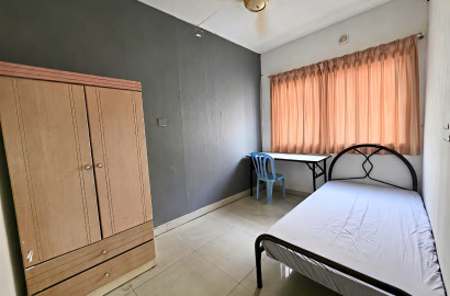 🏡 Medium Room For Rent @ Bandar Puteri Puchong | 👉 Near IOI Mall Puchong 🛒