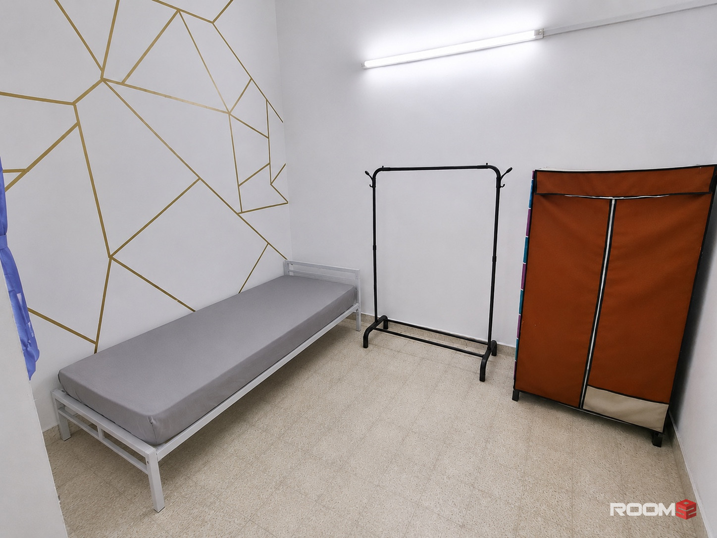 🚍 Opposite PJ Free City Bus Stop | 🚉 1km To Taman Bahagia LRT | 🏡 Room For Rent @ SS1 PJ ✨