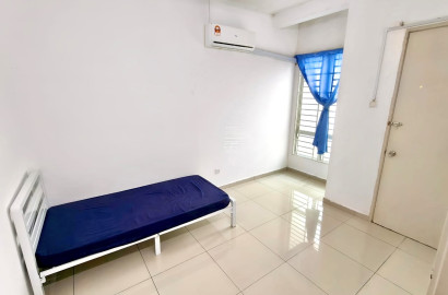 🏡 Medium Room For Rent @ Bandar Botanic Klang 👉🏻 5-8 Mins To AEON Bukit Tinggi 🛒