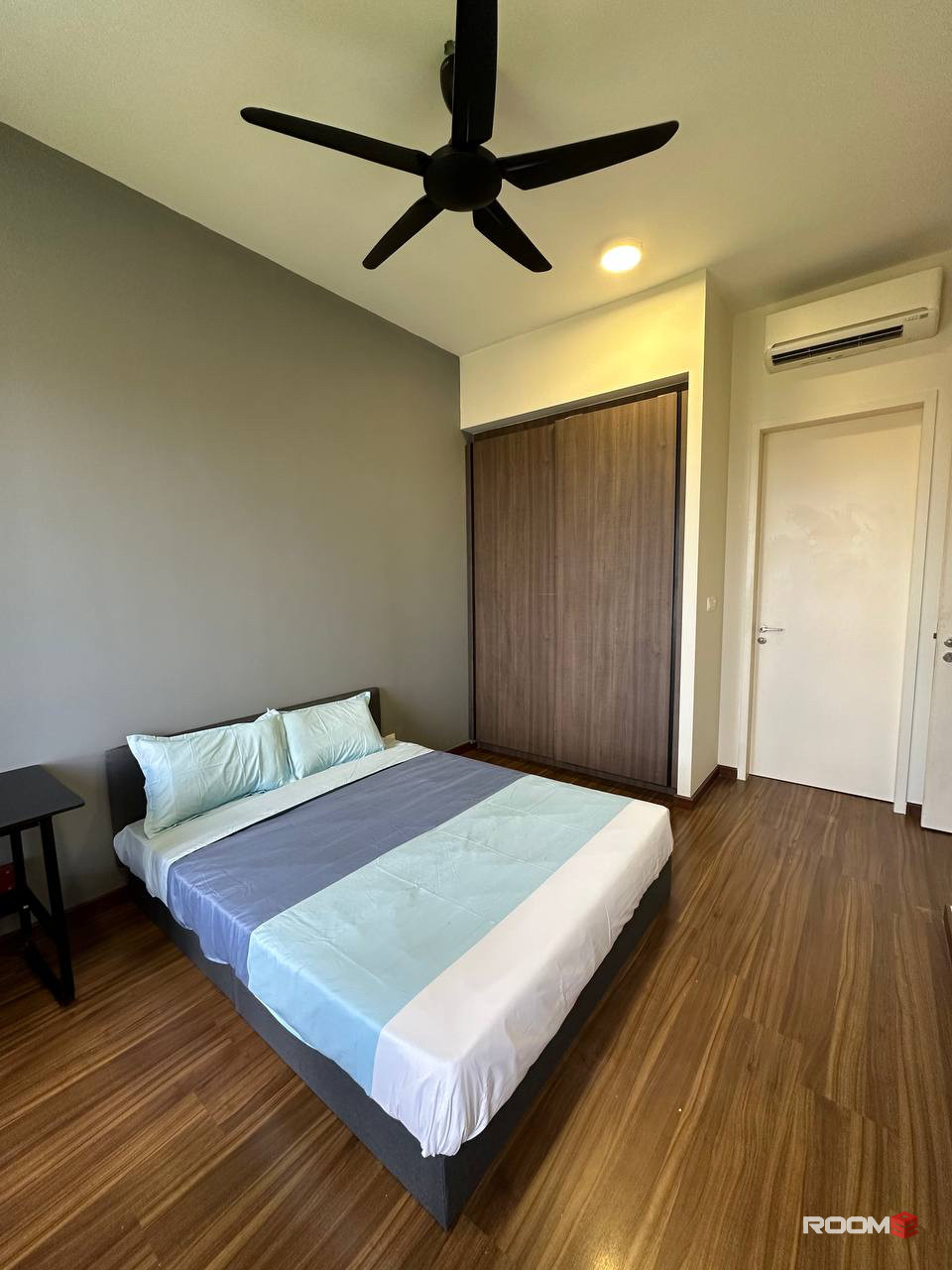 Premium Master Room w Fast WiFi 📶  w Monthly Cleaning 🧹@ The Petalz, Old Klang Road