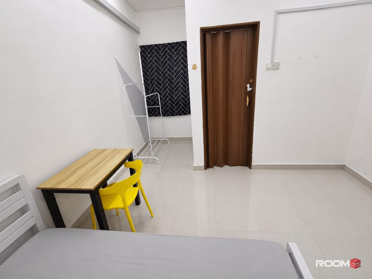 🚗 3-5 Mins To SS2 Food Street | 🏠 Female Room For Rent @ SS2 PJ ✨
