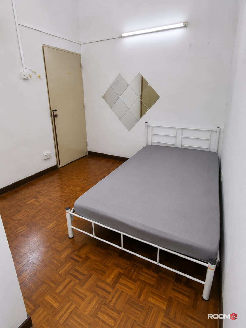 🚶‍♂️‍➡️400m To Taman Bahagia LRT 🚆 // 🏡 Couple Room For Rent @ SS2 PJ ✨