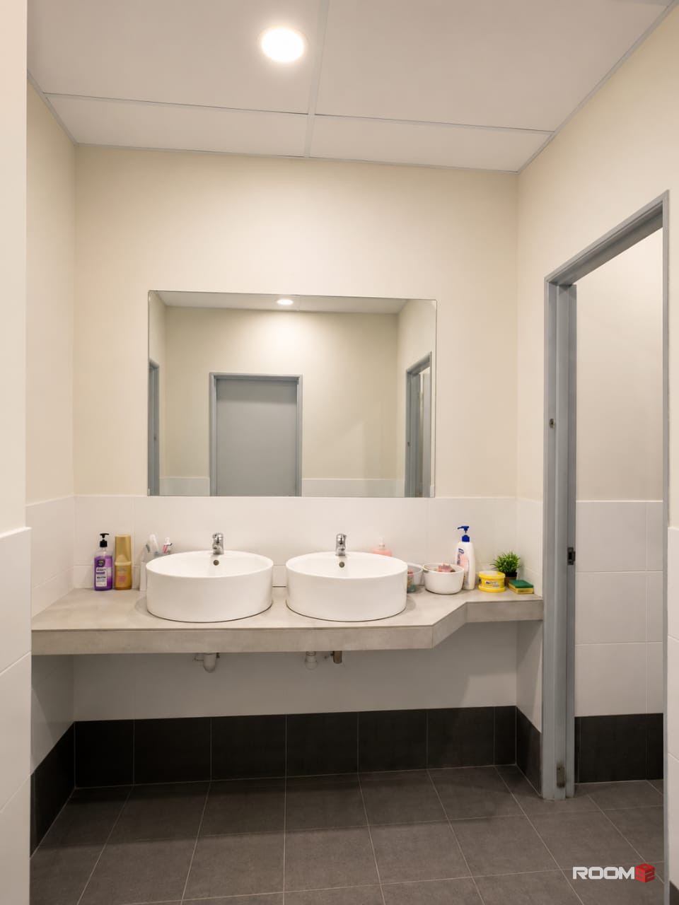 🚆 Near USJ 21 LRT | 🌟 Hotel-Style CoLiving @ Subang Jaya 🔥 Near INTI / SEGi / Sunway 🎓