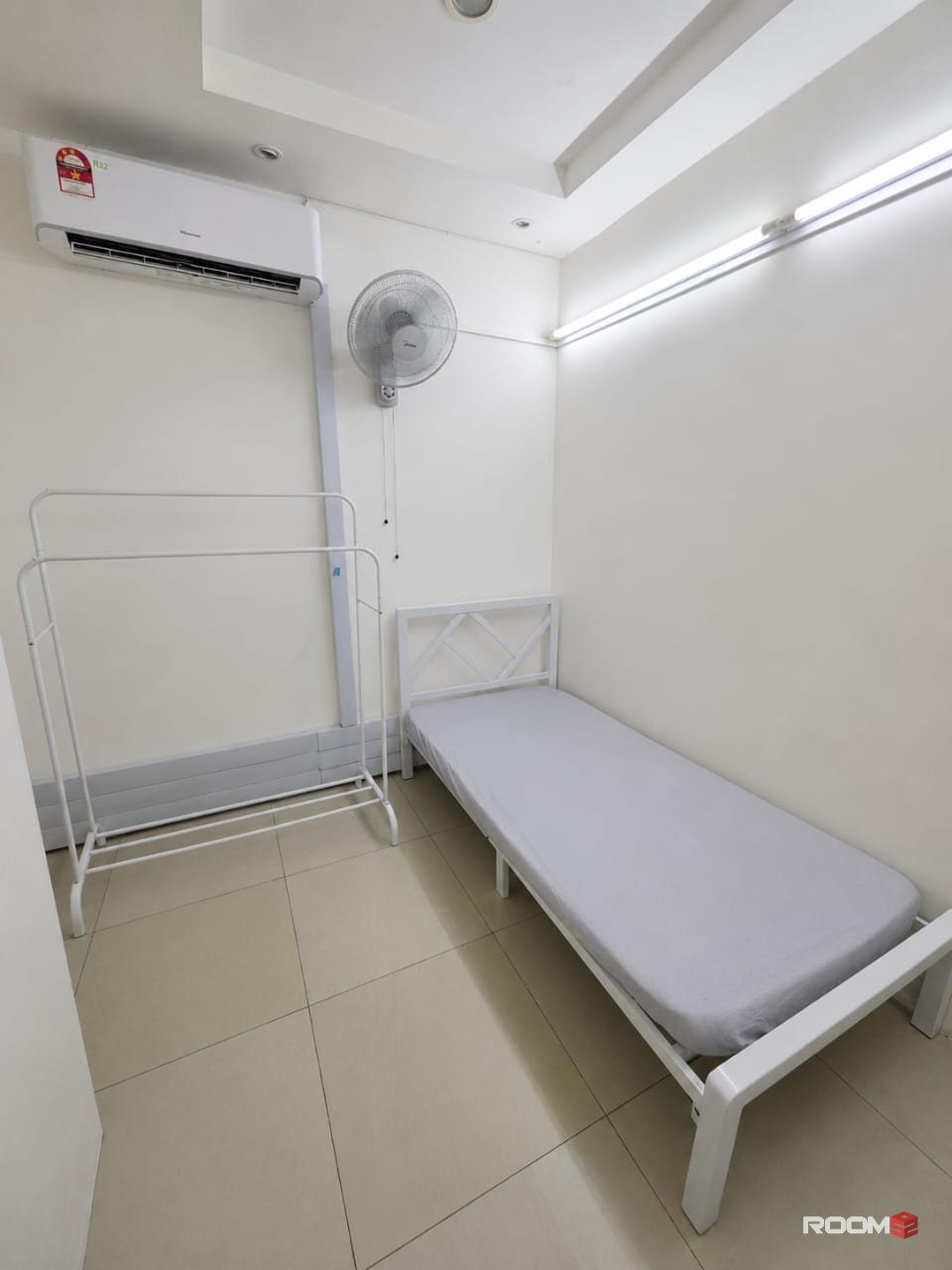 🚶‍♂️‍➡️WALK TO SURIAN MRT 🚆 | 🎓Near SEGi University 📚 | 🏠 Fully Furnished Room @ Kota Damansara 🔥