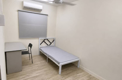 🚆 400m Walk to Kelana Jaya LRT🚶‍♂️ Medium Room @ SS24 PJ 🔥 Near Kelana Jaya Medical Centre 🏥 & Paradigm Mall 🛍️