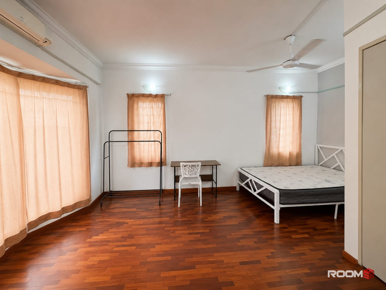 🏡 Spacious Master Room For Rent @ Bandar Utama ❤️ | 🚗 Near 1 Utama Shopping Centre 🛍️🛒