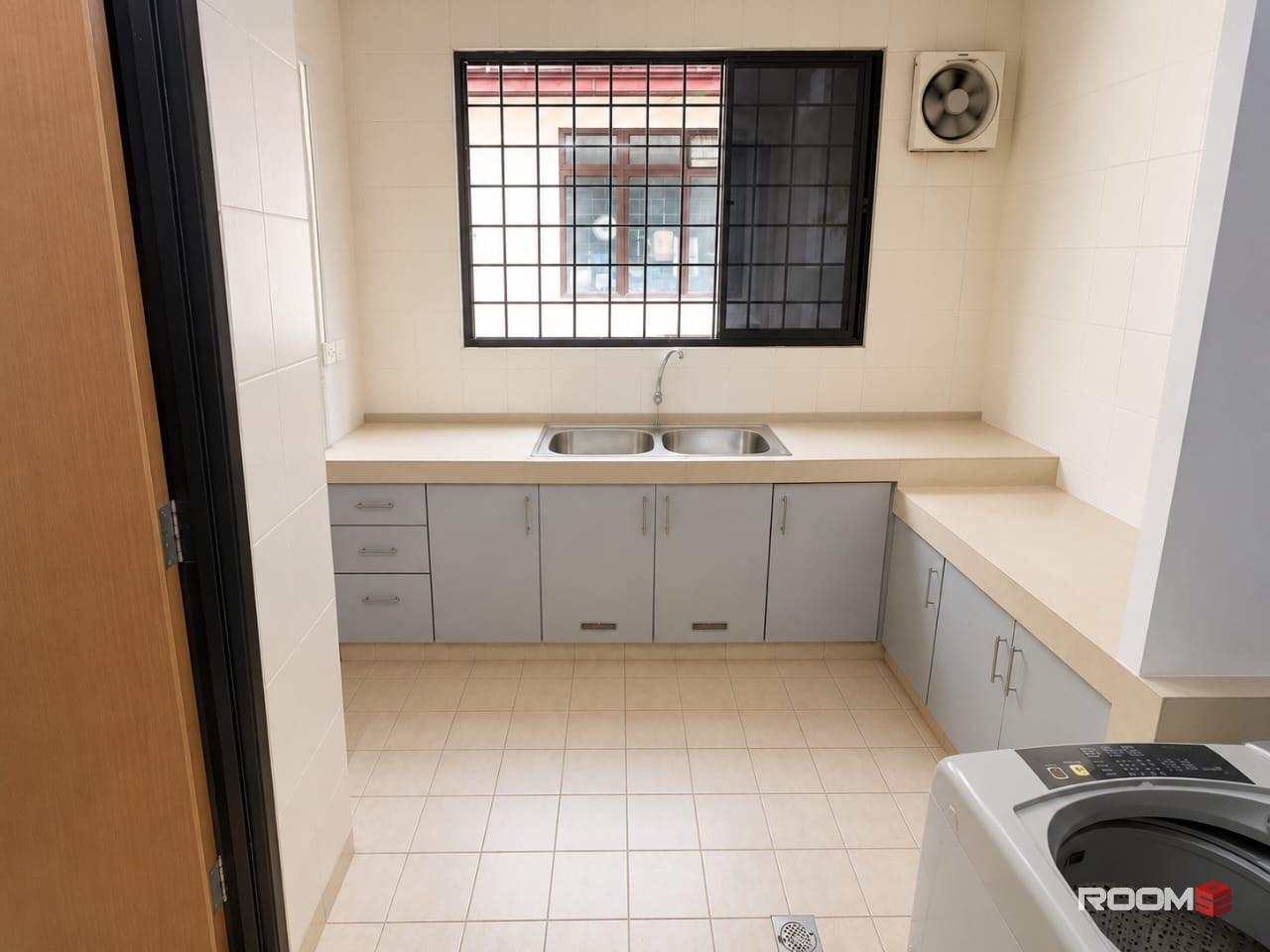 🏡 Spacious Master Room For Rent @ Bandar Utama ❤️ | 🚗 Near 1 Utama Shopping Centre 🛍️🛒