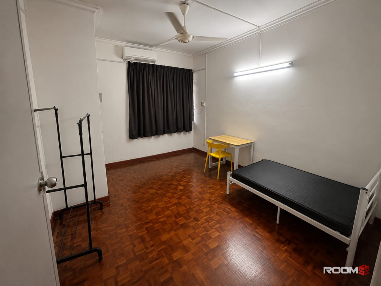 🏡 Medium Room For Rent @ Bandar Utama ❤️ | 🚗 4 Mins To Centre Point Bandar Utama 🛒🛍️