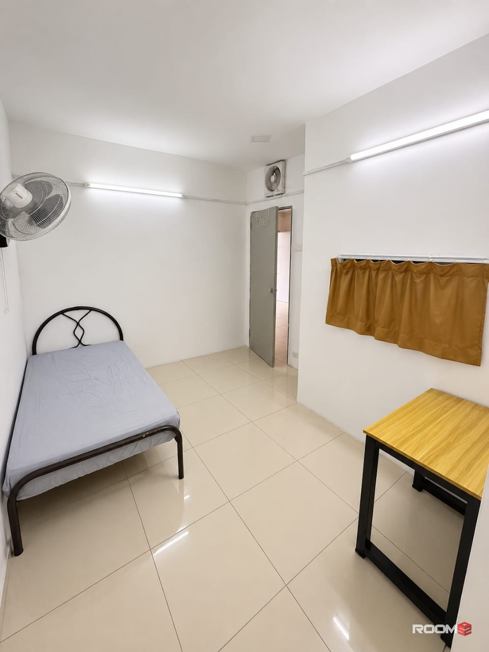 🏠 Private Room For Rent @ Taman Sri Jaromas 🔥 | 🚗 Near Econsave & Lotus's Jenjarom 🛒🛍️