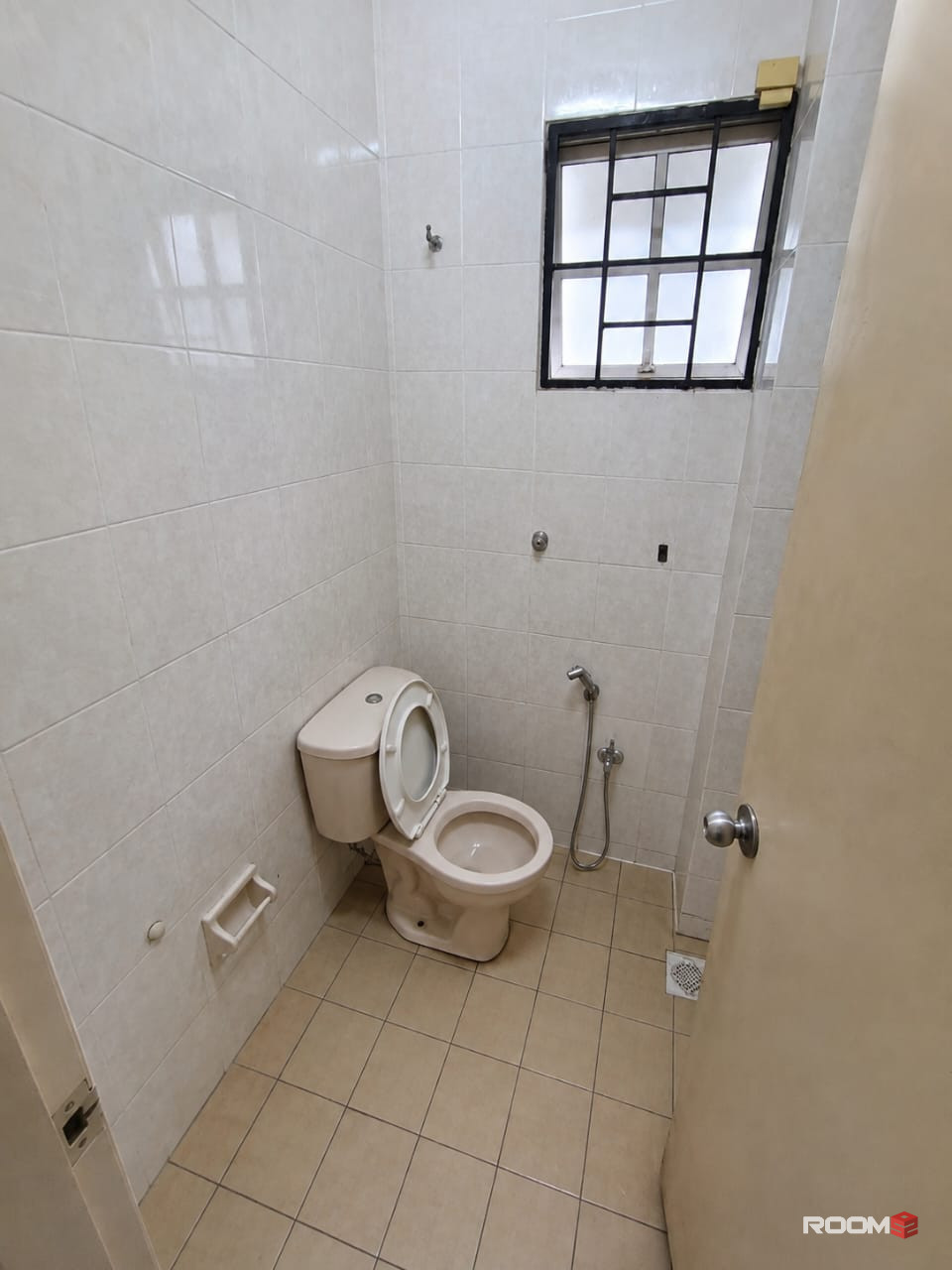 🏡 Room For Rent @ Bandar Bukit Puchong | 🚗 5 Mins To Lotus's Bandar Bukit Puchong 🛒🛍️
