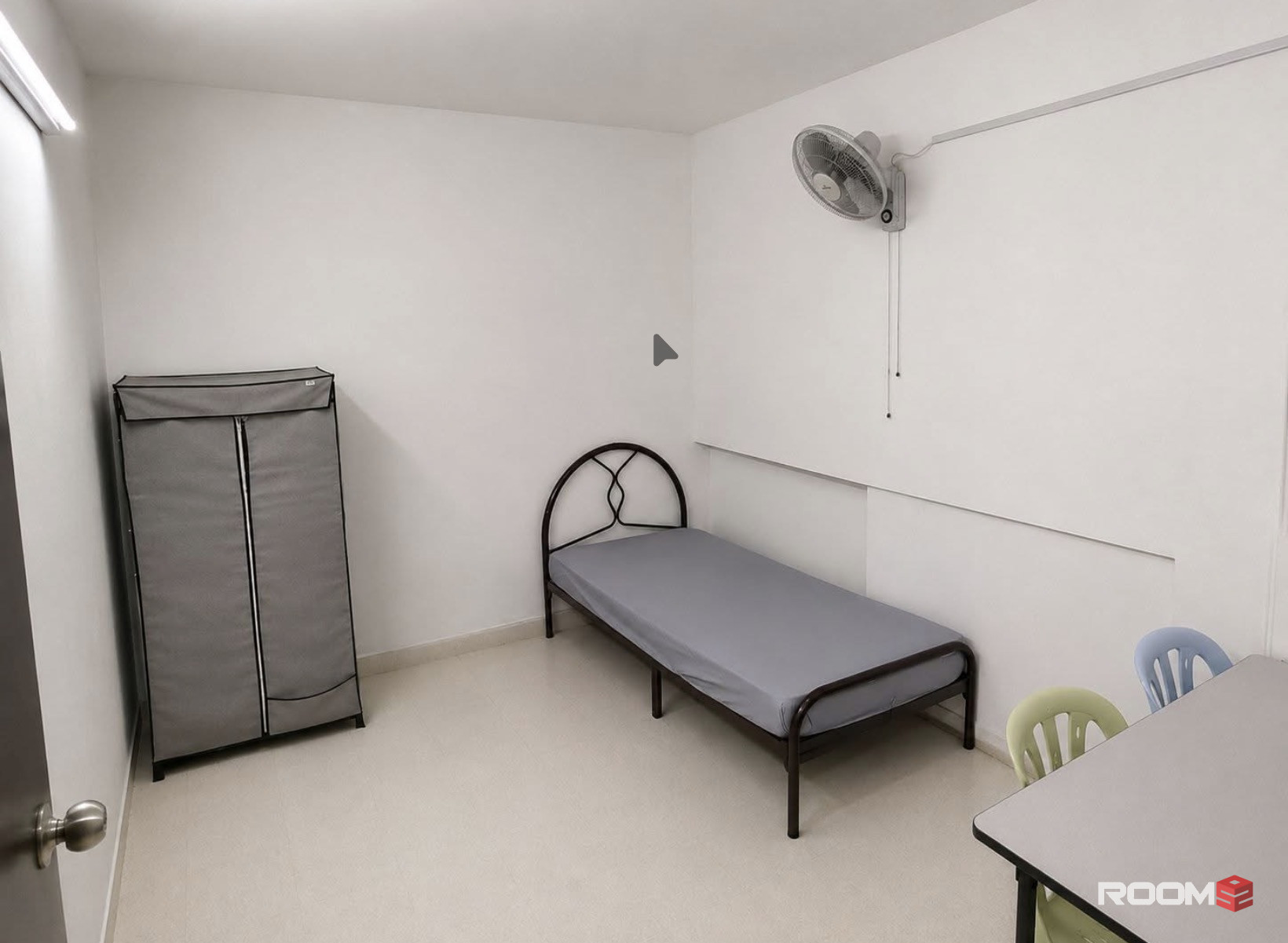 🏡 Private Room For Rent @ SS1 | 🔥 PJ Free City Bus Stop Opposite The House 🚍