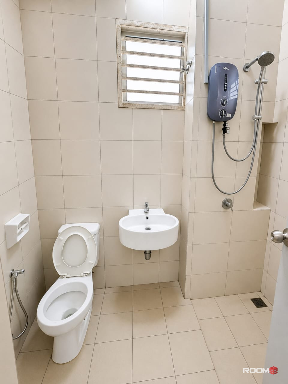 🏠 Balcony Room For Rent @ Bandar Botanic Klang ❤️ | 🚗 Near AEON Mall Bukit Tinggi • GM Klang • Lotus's 🛒🛍️
