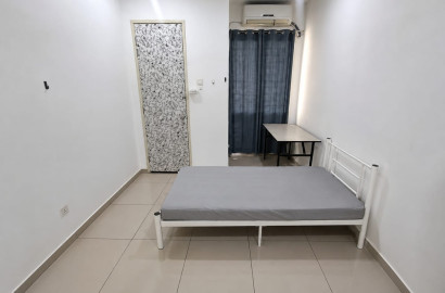 🏡 Medium Room For Rent @ Bandar Botanik ❤️ | 🚗 Near AEON Bukit Tinggi & Lotus Klang 🛒🛍️✨