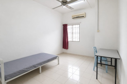 🚗 3 Mins to Bukit Tinggi Medical Centre 🏥 | Medium Room For Rent 👉 Near AEON Bukit Tinggi & Lotus Klang 🛍️