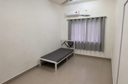 🏡 Medium Room With Private Bathroom 🚿 | 🚗 Near Setia City Mall & Lotus Setia Alam 🛒🛍️
