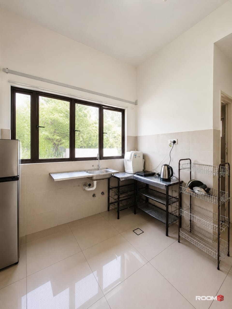 🏡  Medium Room For Rent @ Setia Alam | 🚗 4 Mins To Setia City Mall & Setia City Convention Centre