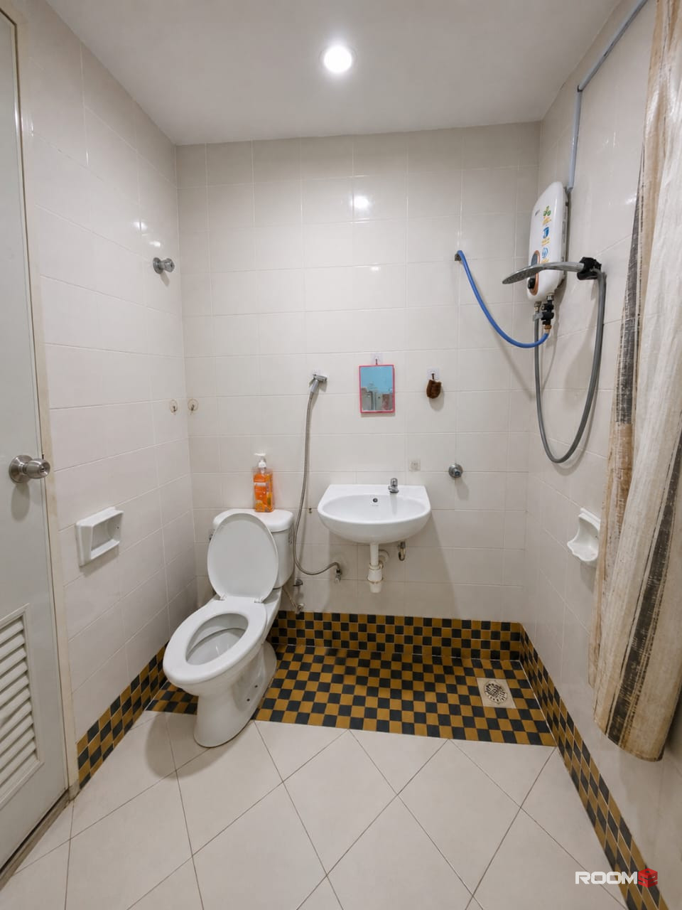 🏡 Fully Furnished Room @ Kemuning Utama 🔥 | 🚗 Near Giant Hypermarket Kemuning Utama | 🔥 Move In Ready 💯