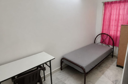 🏡 Window Room For Rent @ USJ 11, Subang Jaya 🌈 | 🚗 Near USJ Taipan, Main Place Mall & Da Men Mall 🛒🛍️✨