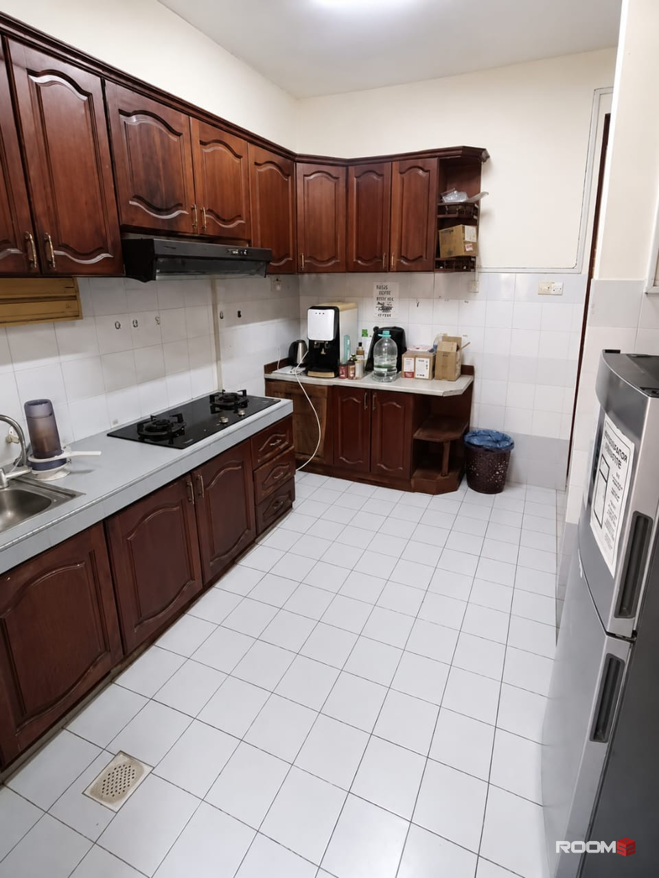 🏡 Window Room For Rent @ USJ 11, Subang Jaya 🌈 | 🚗 Near USJ Taipan, Main Place Mall & Da Men Mall 🛒🛍️✨