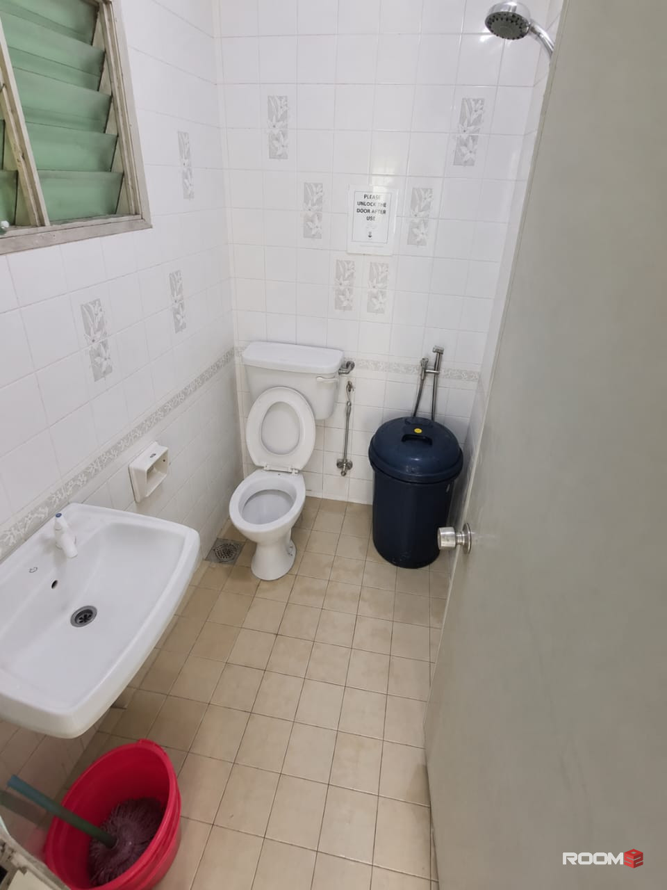 🏡 Bandar Sunway Window Room For Rent | 🌟 Near Sunway University & Taylor's University 📚