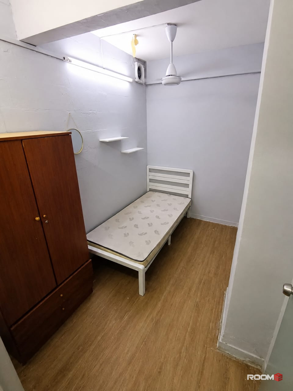 ✨ Only 150m to SS18 LRT 🚆 |  🏡 SS14 Medium Room For Rent @ Subang Jaya | 🔥 Near INTI International College 🎓