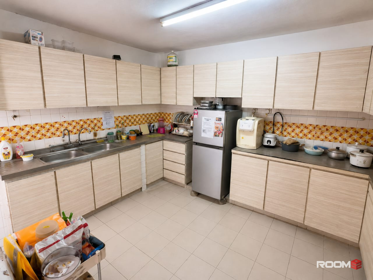 🚗 3-4 Mins To 1 Utama Shopping Centre 🛒🛍️ | 🏠 Room For Rent @ Damansara Utama SS21 🔥