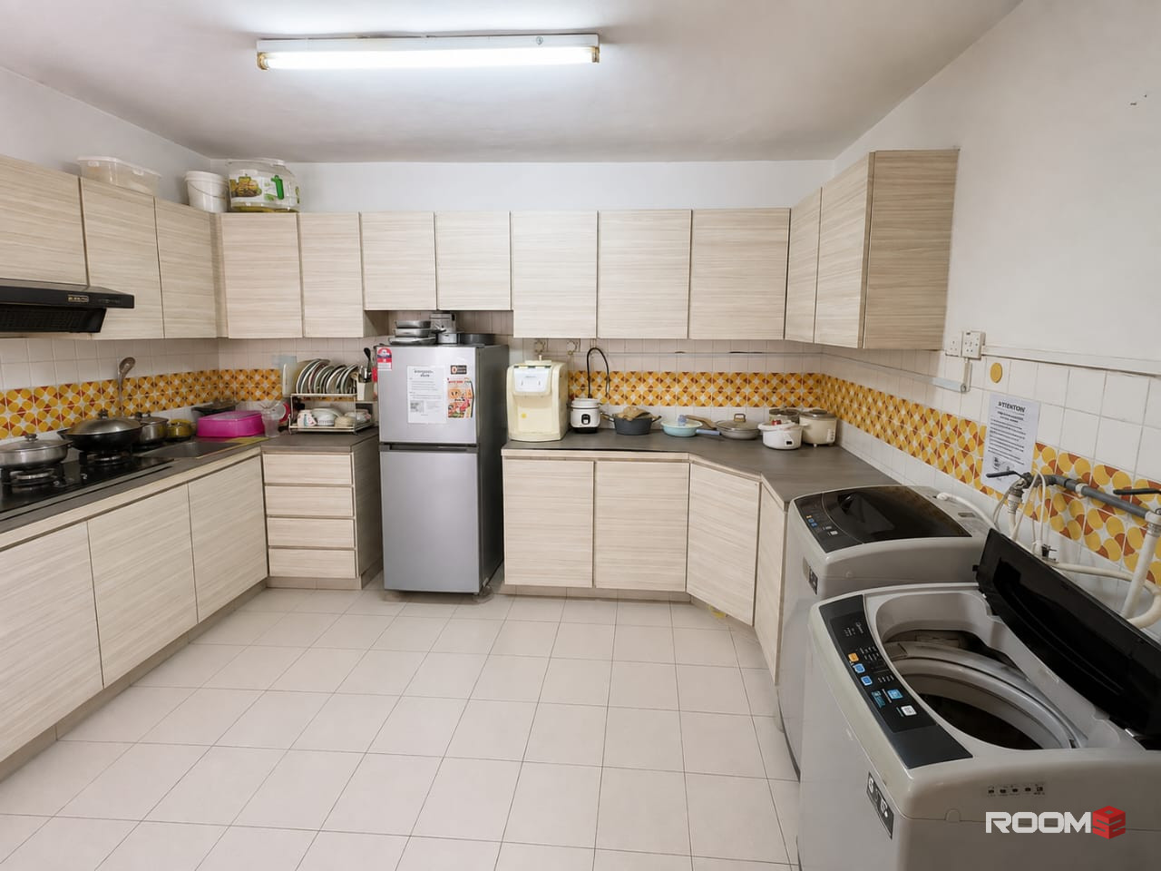 🚗 3-4 Mins To 1 Utama Shopping Centre 🛒🛍️ | 🏠 Room For Rent @ Damansara Utama SS21 🔥