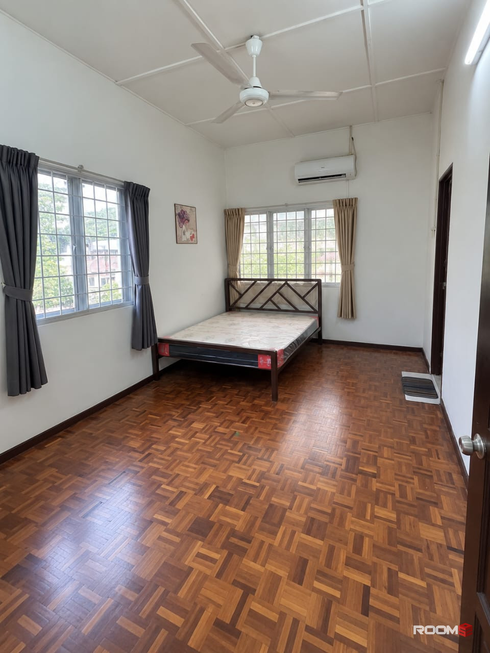 🏡 Spacious Room For Rent @ Puchong Jaya | 🚗 Near IOI Mall Puchong 🛒🛍️✨