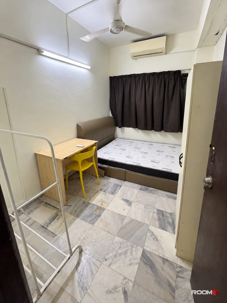 🛏️ Queen Bed Room For Rent @ Puchong Jaya 🏡 | 🚗 Near IOI Mall Puchong 🛒🛍️✨