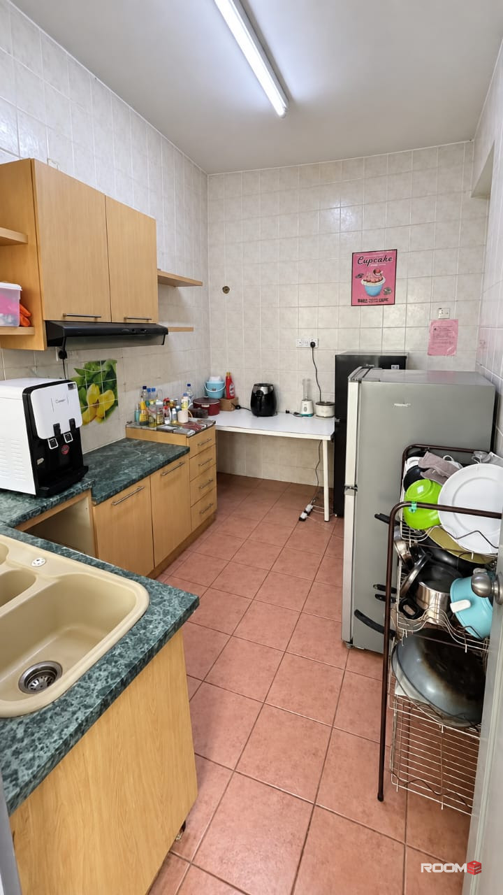 🏠 Single Room For Rent @ Bandar Puchong Jaya | 🚗 Near IOI Mall Puchong 🛒🛍️