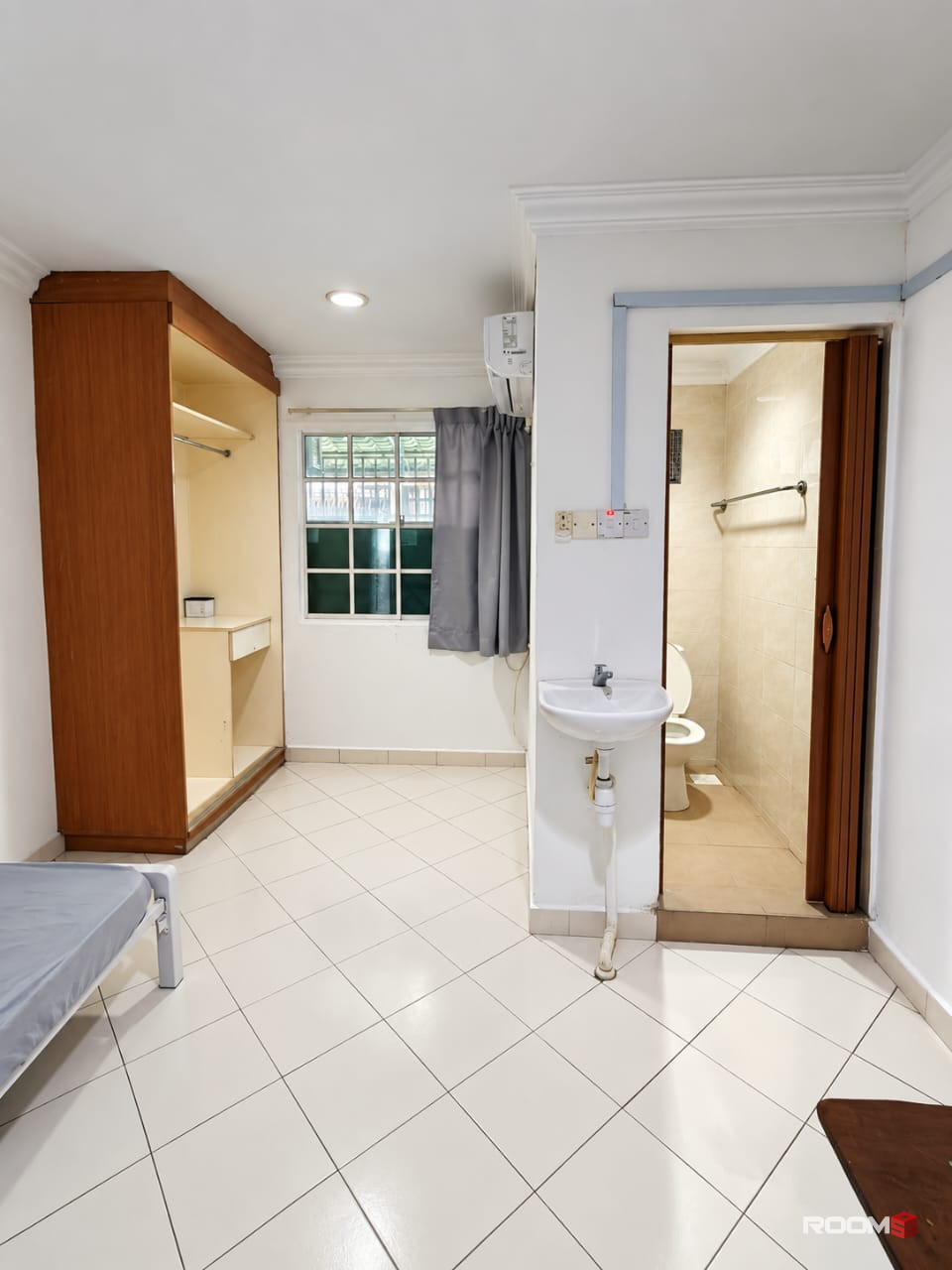 🏠 PJ Old Town Room For Rent | With Private Bathroom 🚿 | 🚗 Near Jalan Templer & Assunta Hospital 🏥